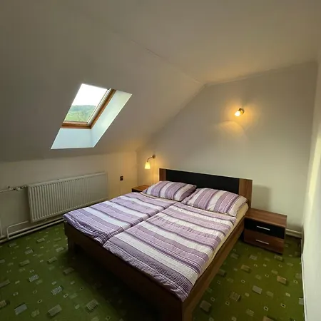 Homestay Penzion Ema -