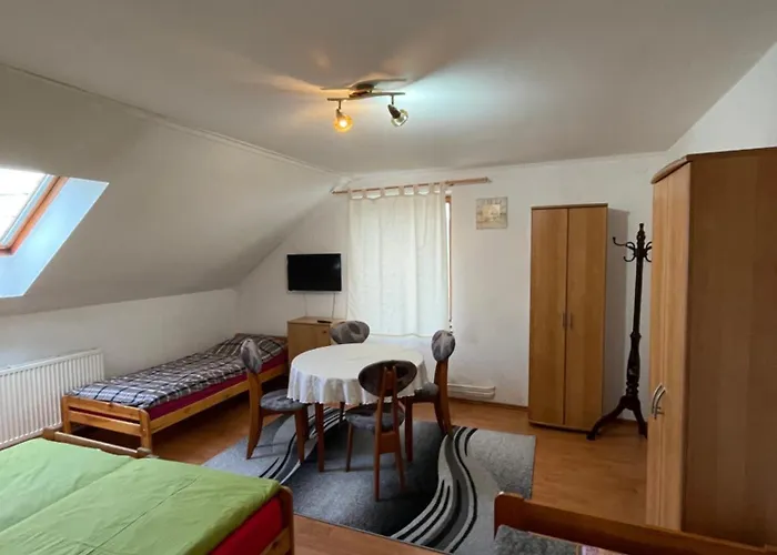 Homestay szállás Penzion Ema - Cseszte
