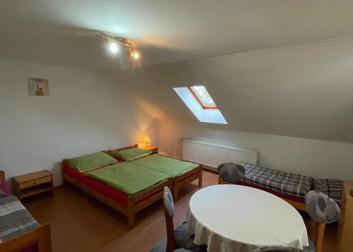 Penzion Ema - * Cseszte